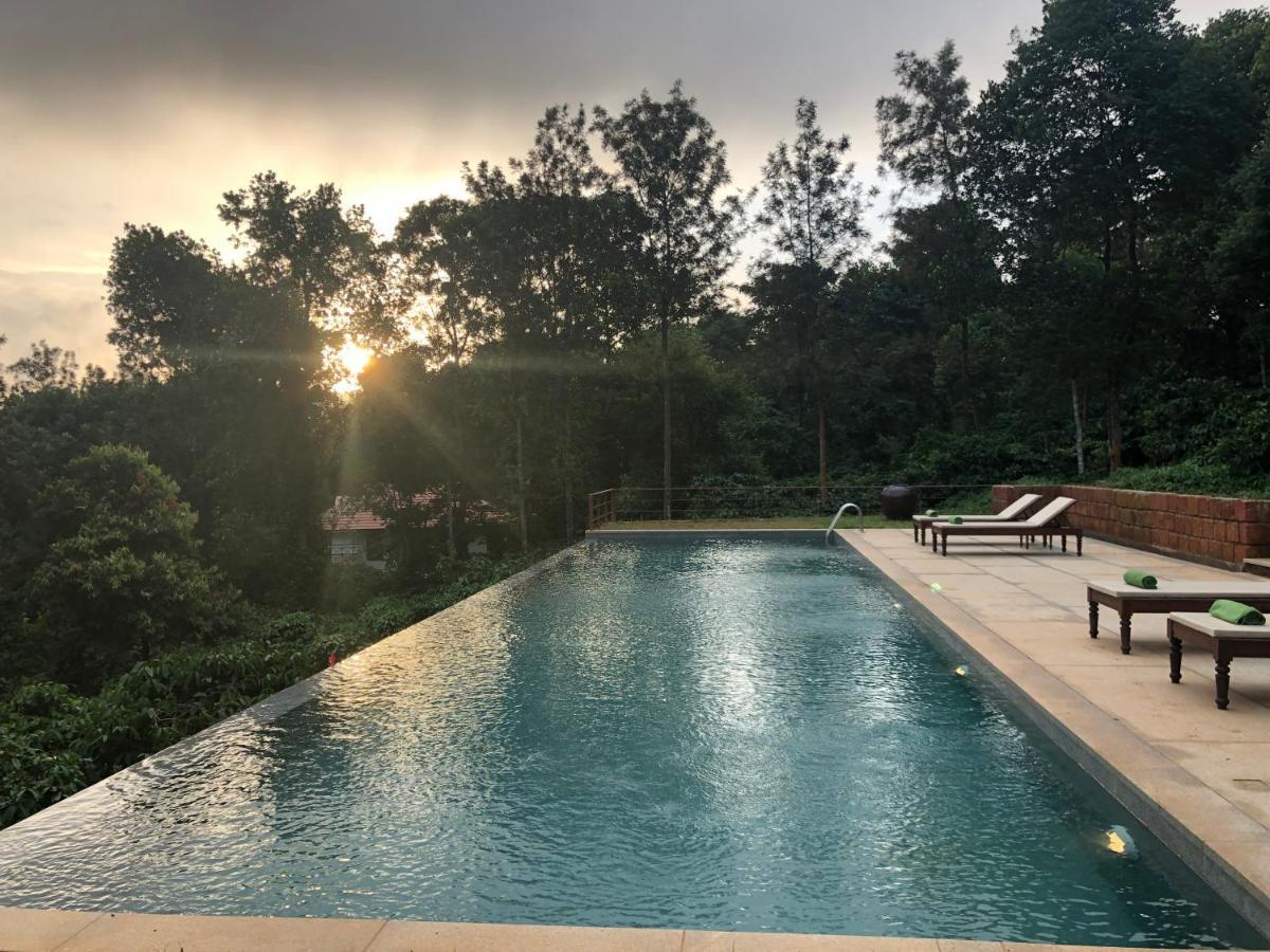 Pepper Trail Hotel Sultan Bathery Bagian luar foto